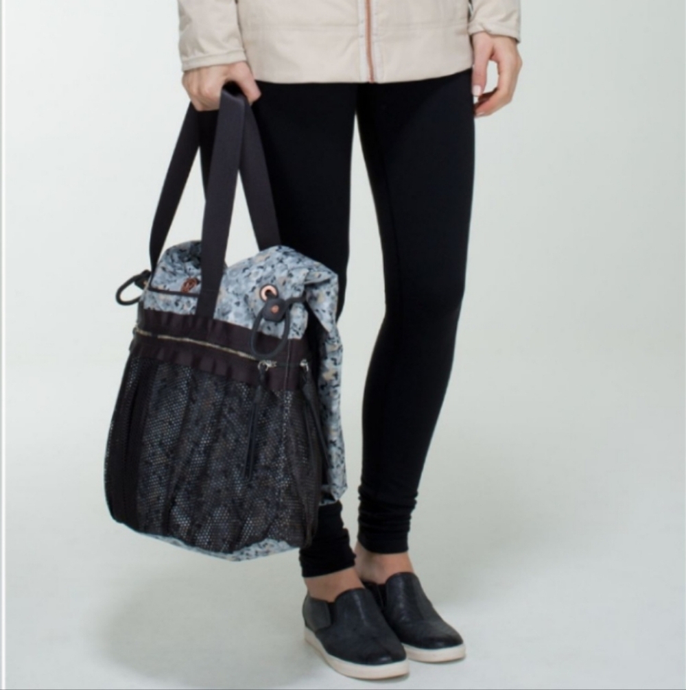 Lululemon YIN & YANG Gym Tote Bag